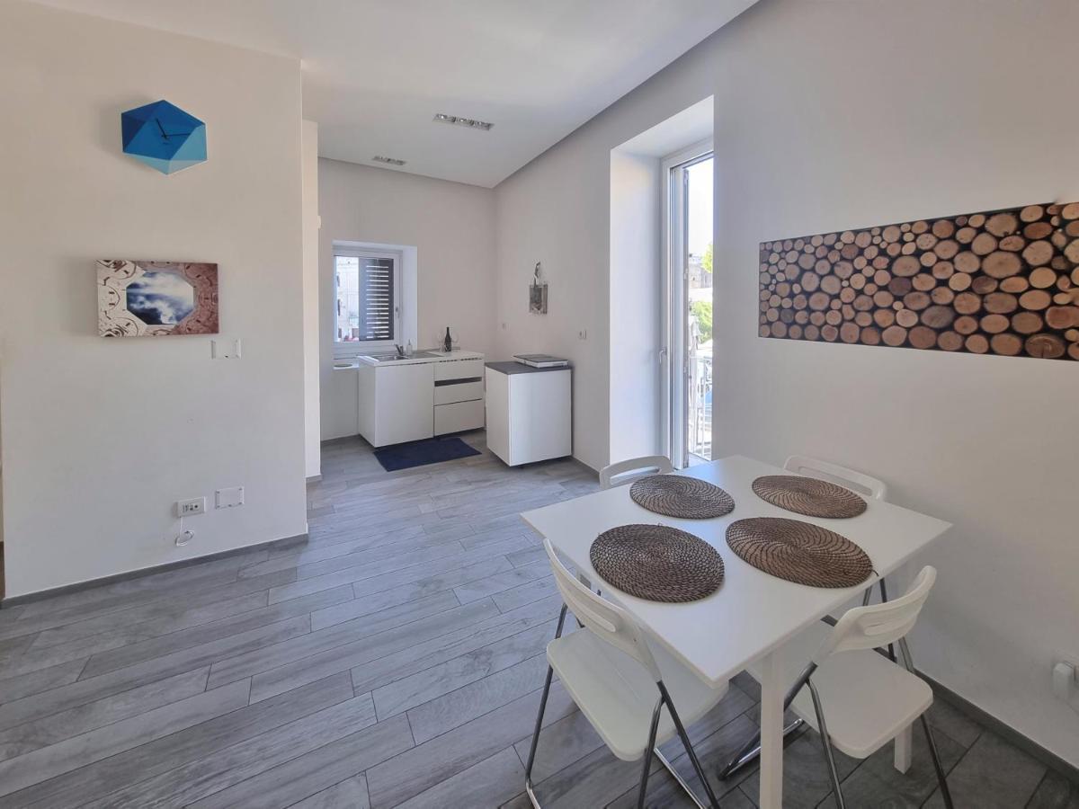 Nonna Laura Apartment Бари Екстериор снимка