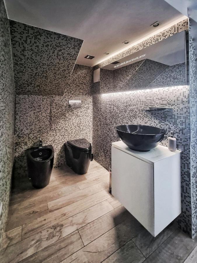 Nonna Laura Apartment Бари Екстериор снимка